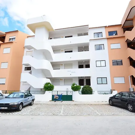 Enzo Apartament *